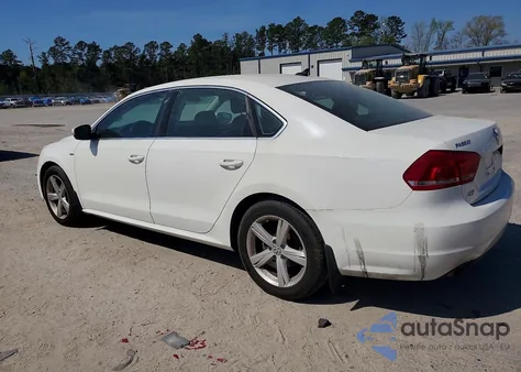 2015 Volkswagen Passat S из США, поврежденный, VIN 1VWAT7A3XFC103475